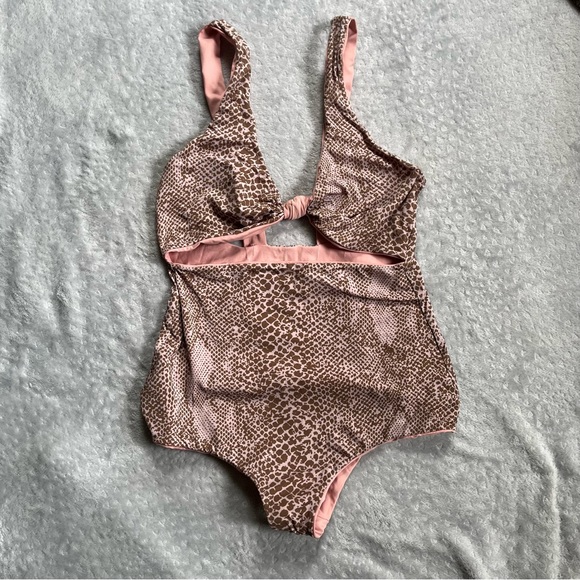 Acacia indies one piece small in pink lemonade - Picture 4 of 7